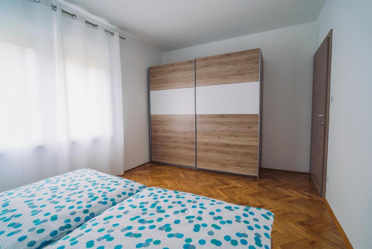 Apartmani Josip Podstrana Exterior photo